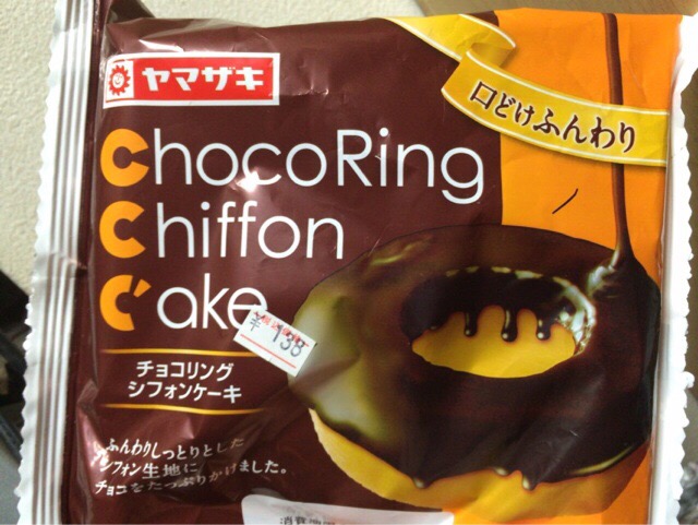 ヤマザキ　チョコリングシフォンケーキ　CHOCORING　CHIFFON 　CAKE