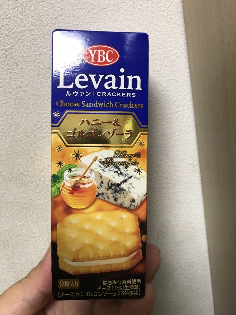 ヤマザキビスケット ルヴァンチーズサンド ハニー&ゴルゴンゾーラ