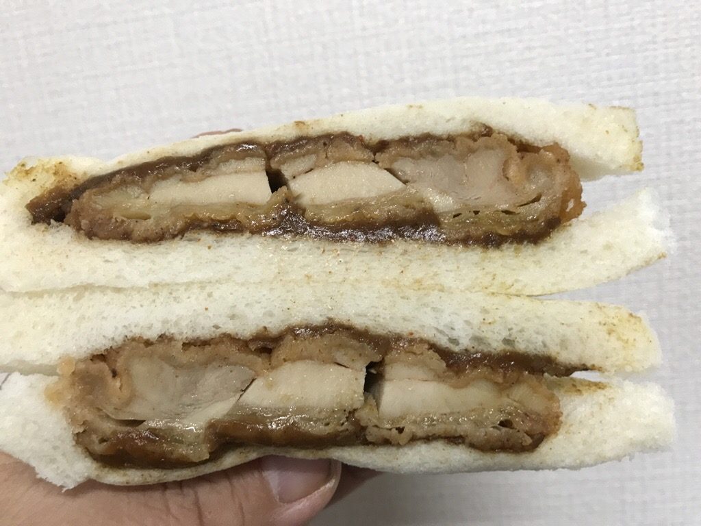 ローソン CoCo壱番屋監修 フライドチキン カレーサンド