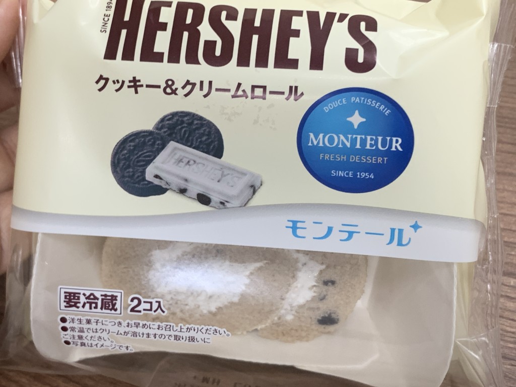 モンテール HERSHEY'Sクッキー＆クリームロール