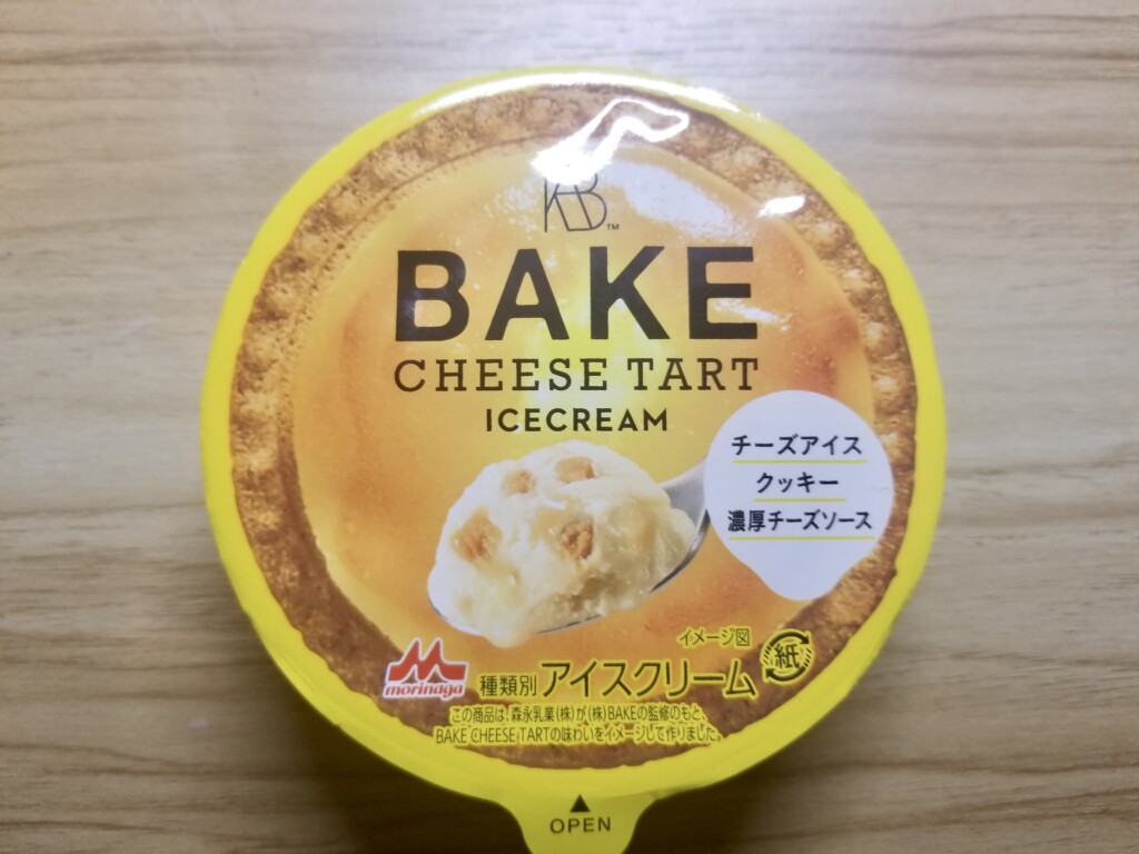 森永乳業　BAKE CHEESE TART アイスクリーム
