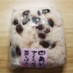 ヤマザキ　四角いさくら風味蒸しぱん