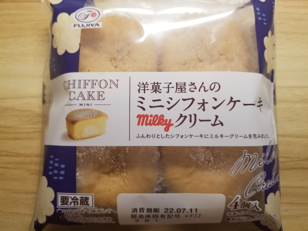 ヤマザキ　洋菓子屋さんのミニシフォンケーキミルキークリーム