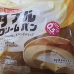 ヤマザキ　ダブルクリームパン　カスタード＆北海道牛乳入りカスタードホイップ