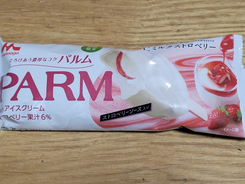 森永乳業　PARM(パルム) 杏仁ミルクストロベリー